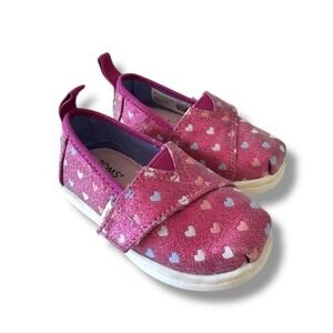Tom's Pink Metallic Heart Print Shoes Toddler Girl Valentines Day Toms Size T5